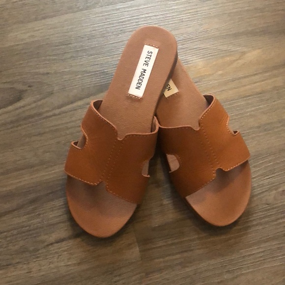 Steve Madden Shoes - Steve Madden slides